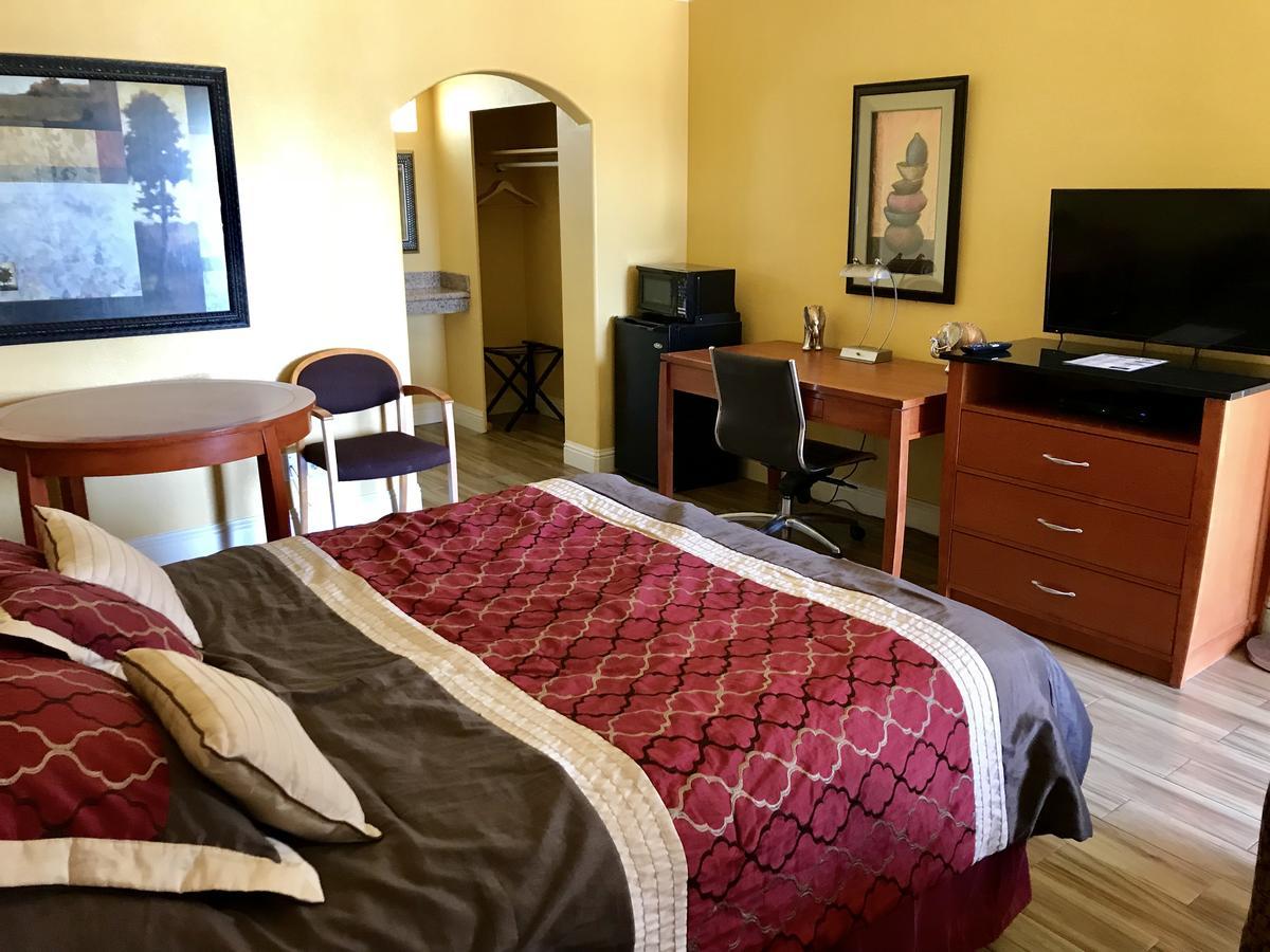 Livingston Town & Country Motel المظهر الخارجي الصورة