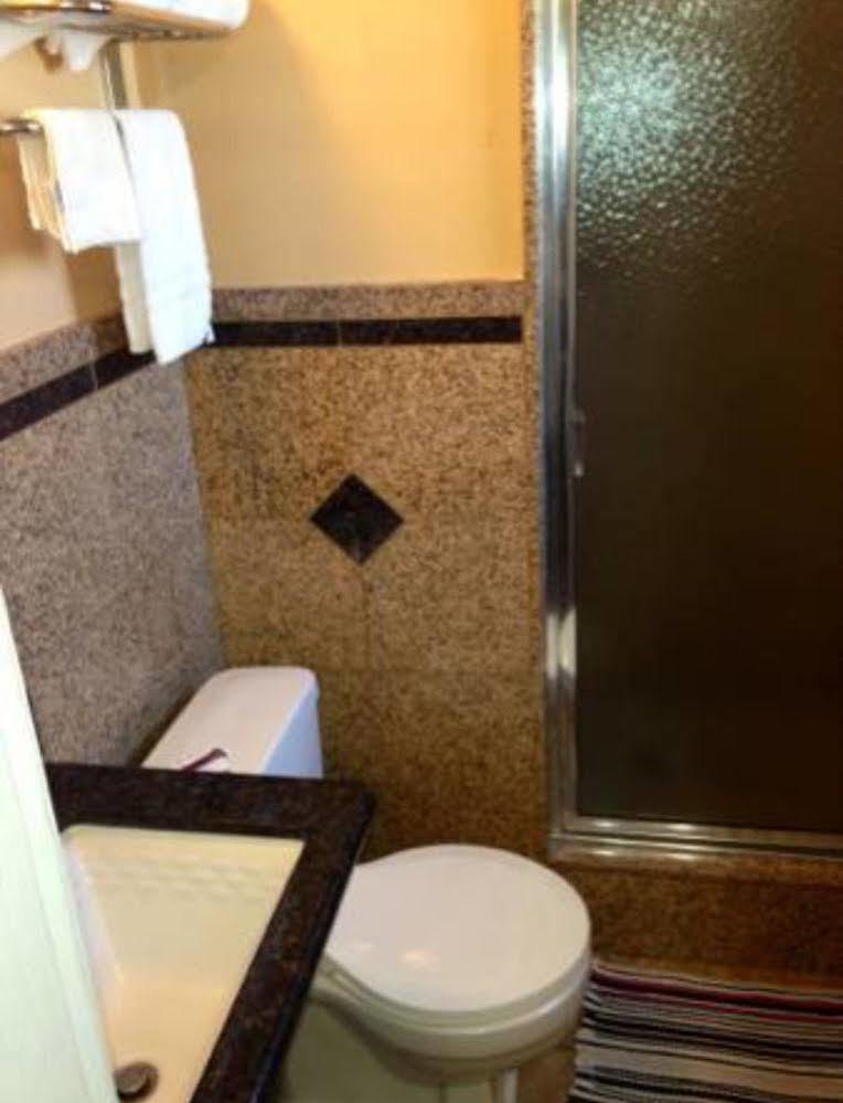 Livingston Town & Country Motel المظهر الخارجي الصورة